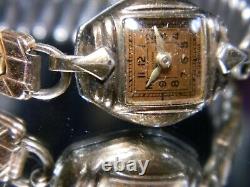 1935 Vintage Swiss Stetson Ultra Light 17 Jewel Mechanical Wind Watch. Warranty