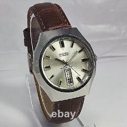 Vintage Austral Silver Dial 25 R. Incabloc 17 J Day Date Automatic Watch AS 2066
