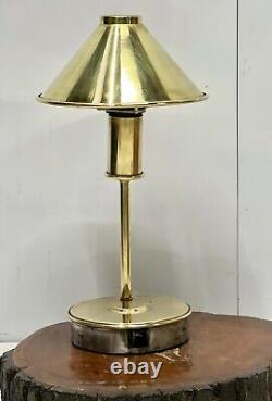 Lampe de table/bureau industrielle en laiton antique poli, restaurée dans un style vintage